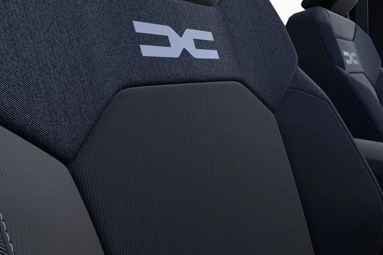 4048955 1.2 Cargo mild hybrid 130 4X4